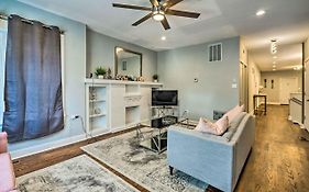 Remodeled Chicago Apartment Less Than 9 Mi To Downtown
